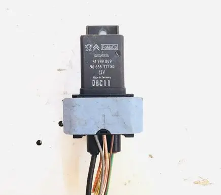 Volvo V50 Glow plug pre-heat relay 9666671780