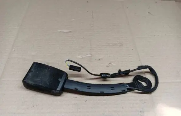 Audi A3 S3 8V Front seatbelt buckle 8V0857756B 15102013
