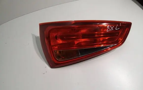 Audi A1 Rear/tail lights 8X0945093
