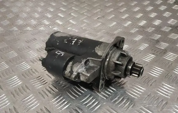 Volkswagen Golf IV Starter motor 02M911023A 0001125018