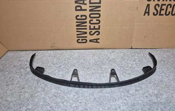 Volkswagen Golf Plus Front bumper lip 1K0805915