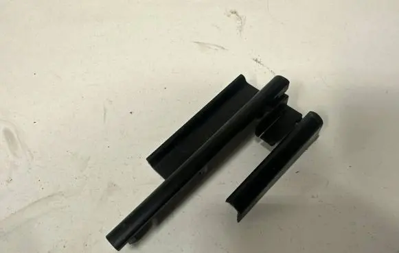BMW 5 E60 E61 Front driver seat rail 7007695 60829010 5210