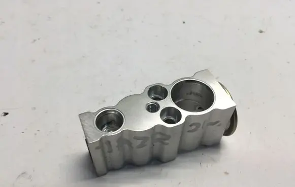 Air conditioning (A/C) expansion valve