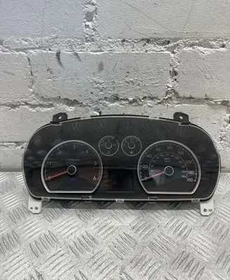 Hyundai i30 Speedometer (instrument cluster) 940312r500