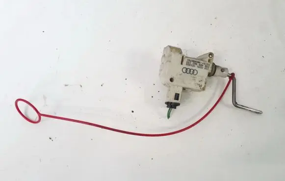 Audi A6 S6 C5 4B Central locking motor 4b9862153