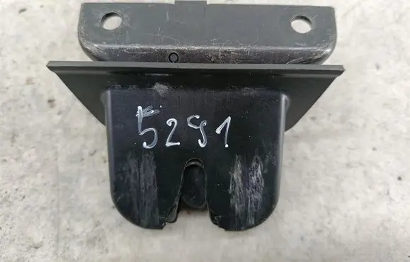 Audi A2 Tailgate lock latch 4B9877505M