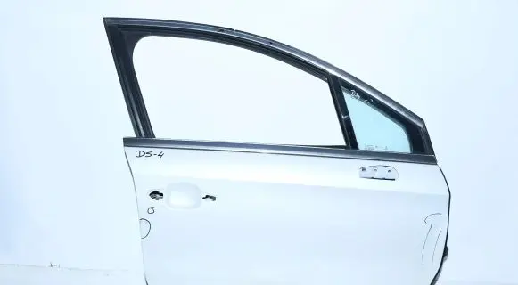 Citroen DS4 Front door