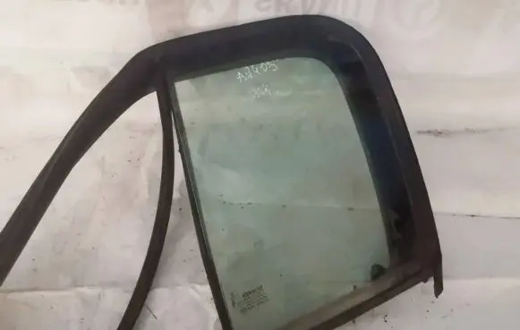 Renault Megane II Rear side window