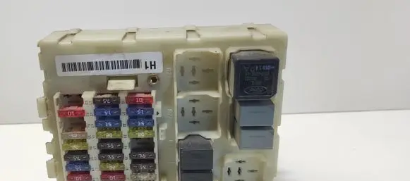 Ford Focus Fuse module 2M5T14A073BC