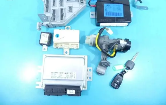 KIA Sportage Engine control unit/module ECU 5WY1993A IMPRK1282395