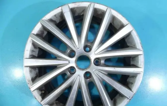 Volkswagen Jetta VI R17 alloy rim 5C0601025AJ IMPRK1261468