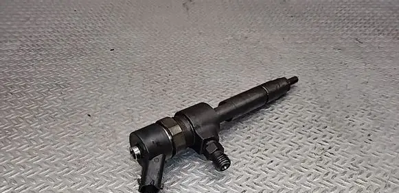 Opel Zafira B Fuel injector 0445110165