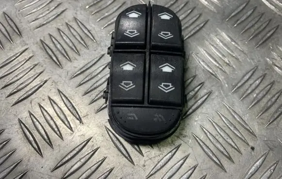 Ford Focus Electric window control switch 98AB14A132DE LK03162252