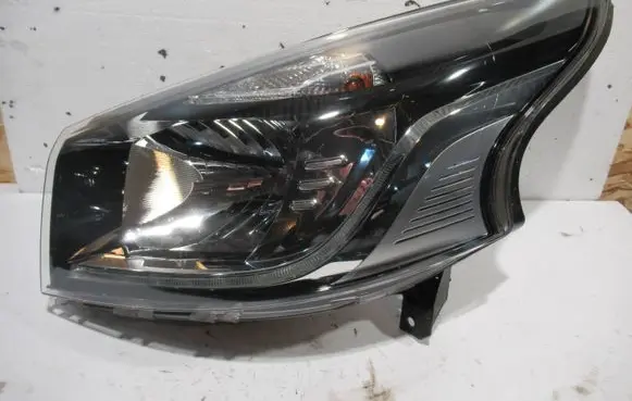 Renault Trafic III (X82) Headlight/headlamp 260609947