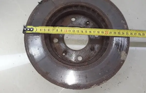 Mitsubishi Carisma Front brake disc