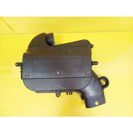 Renault Trafic II (X83) Air filter box 8200453860A H7700114532