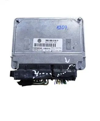 Volkswagen PASSAT B5 Engine control unit/module 3B0906018P 5WP4017401