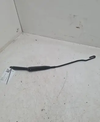 Opel Astra G Front wiper blade arm 90559553LH