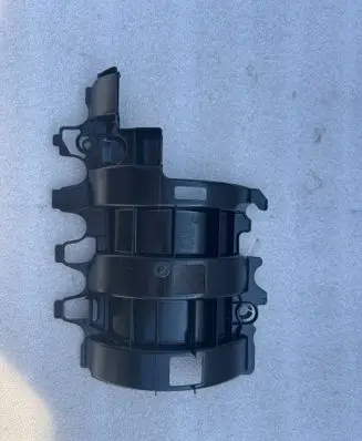 Volkswagen Multivan T6 Oil breather separator 04L103623K