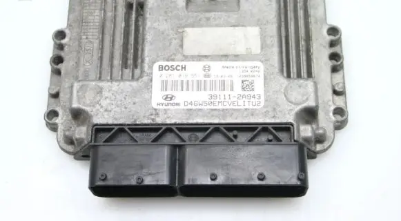 Hyundai i30 Engine control unit/module 391112A943