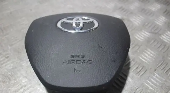 Toyota Auris E180 Steering wheel airbag 4513002450