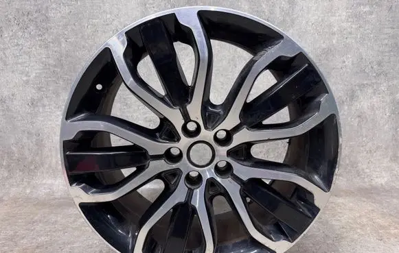 Skoda Octavia Mk4 R21 alloy rim 