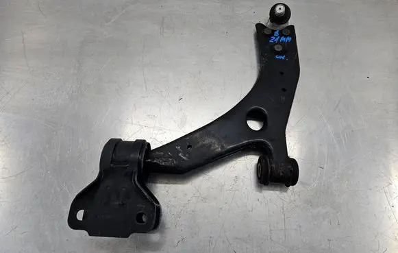 Volvo V40 Front control arm AV61-3A262-DA