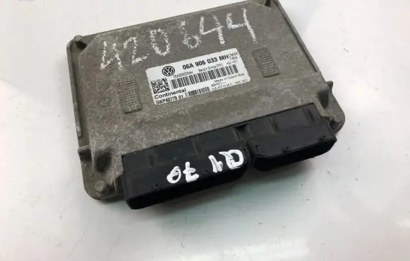 Volkswagen Golf VI Engine control unit/module ECU 06A906033MH