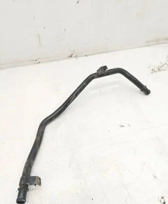 Volkswagen PASSAT B6 Engine coolant pipe/hose 5n0121070f