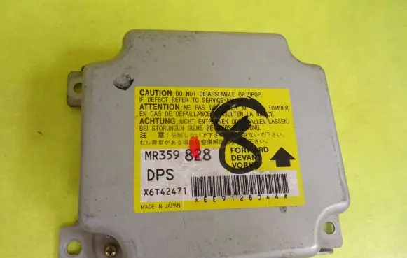 Mitsubishi Colt Airbag control unit/module MR359828 X6T42471