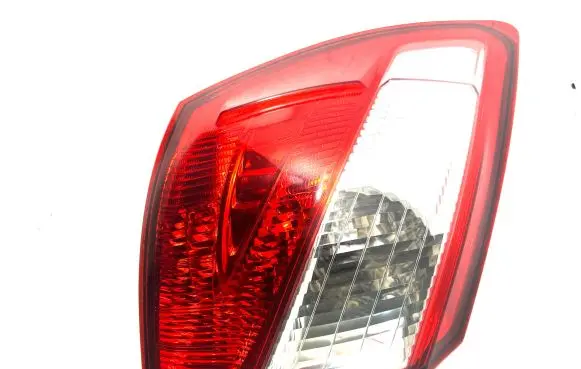 Nissan Qashqai Rear/tail lights 89503174