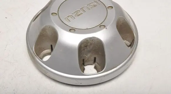 Isuzu D-Max Original wheel cap 