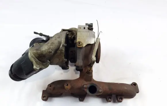 Volkswagen Golf VI Turbo 03L253015T 03L131111J