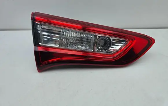 Toyota Yaris Tailgate rear/tail lights 25113 0000 0D206