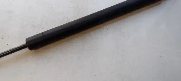 KIA Carnival Tailgate/trunk strut/damper