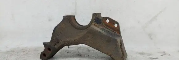 Volvo S70 V70 V70 XC Engine mounting bracket 074199043 00060