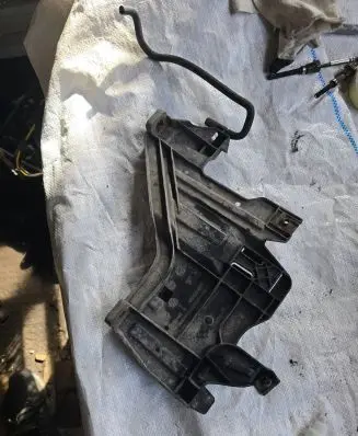 Audi A4 S4 B8 8K Headlight/headlamp mounting bracket 1301073034