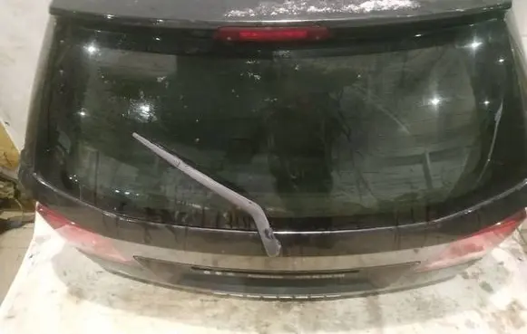 Fiat Freemont Tailgate/trunk/boot lid JUODAS