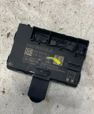 Skoda Superb B8 (3V) Door control unit/module 8W0959595M 8W0959595J A2C7711460600