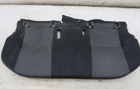 Suzuki Vitara (LY) Rear seat KRIS235789