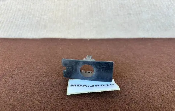 Opel Crossland X Front parking sensor holder (PDC) 13477156