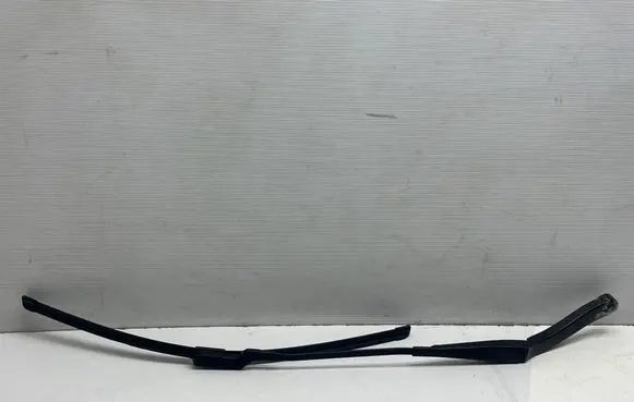 Opel Vivaro Windshield/front glass wiper blade 93867987 288812359R