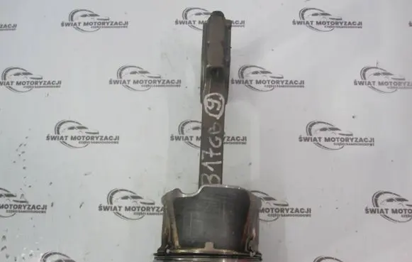 Renault Trafic II (X83) Piston with connecting rod 1065.3 KV9