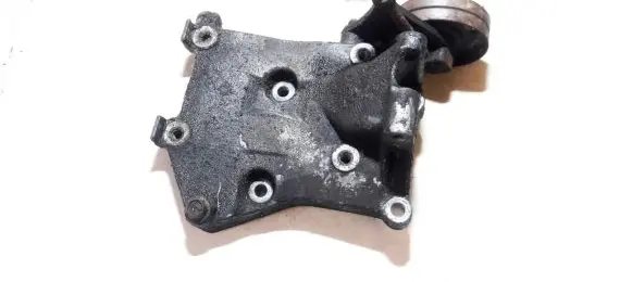 Nissan Almera N16 Engine mounting bracket 11910bm700