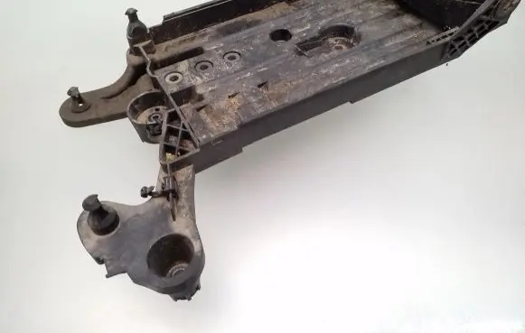Audi A3 S3 8V Battery tray 5Q0915321H 5Q0915331J