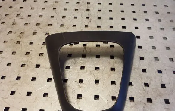 Toyota Corolla Verso E121 Gear shifter surround trim plastic 5884313010