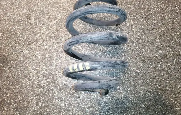 Volkswagen Transporter - Caravelle T5 Rear coil spring