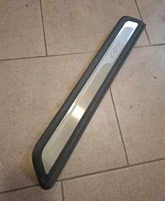 Hyundai i40 Front sill trim cover 858733Z100