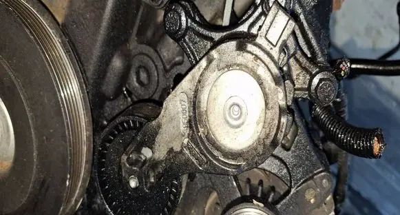 Ford Focus C-MAX Generator/alternator belt tensioner 950007