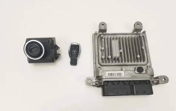Mercedes-Benz E W212 Engine ECU kit and lock set 
